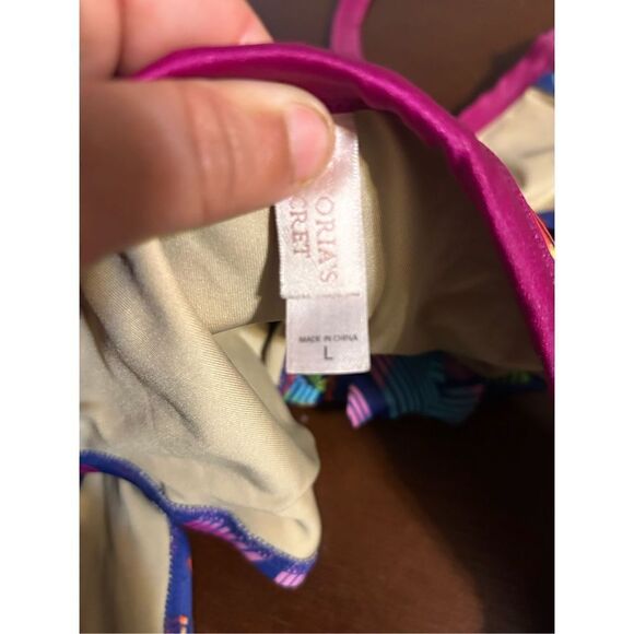 Victoria secret kiss logo bikini size large - Picture 5 of 7